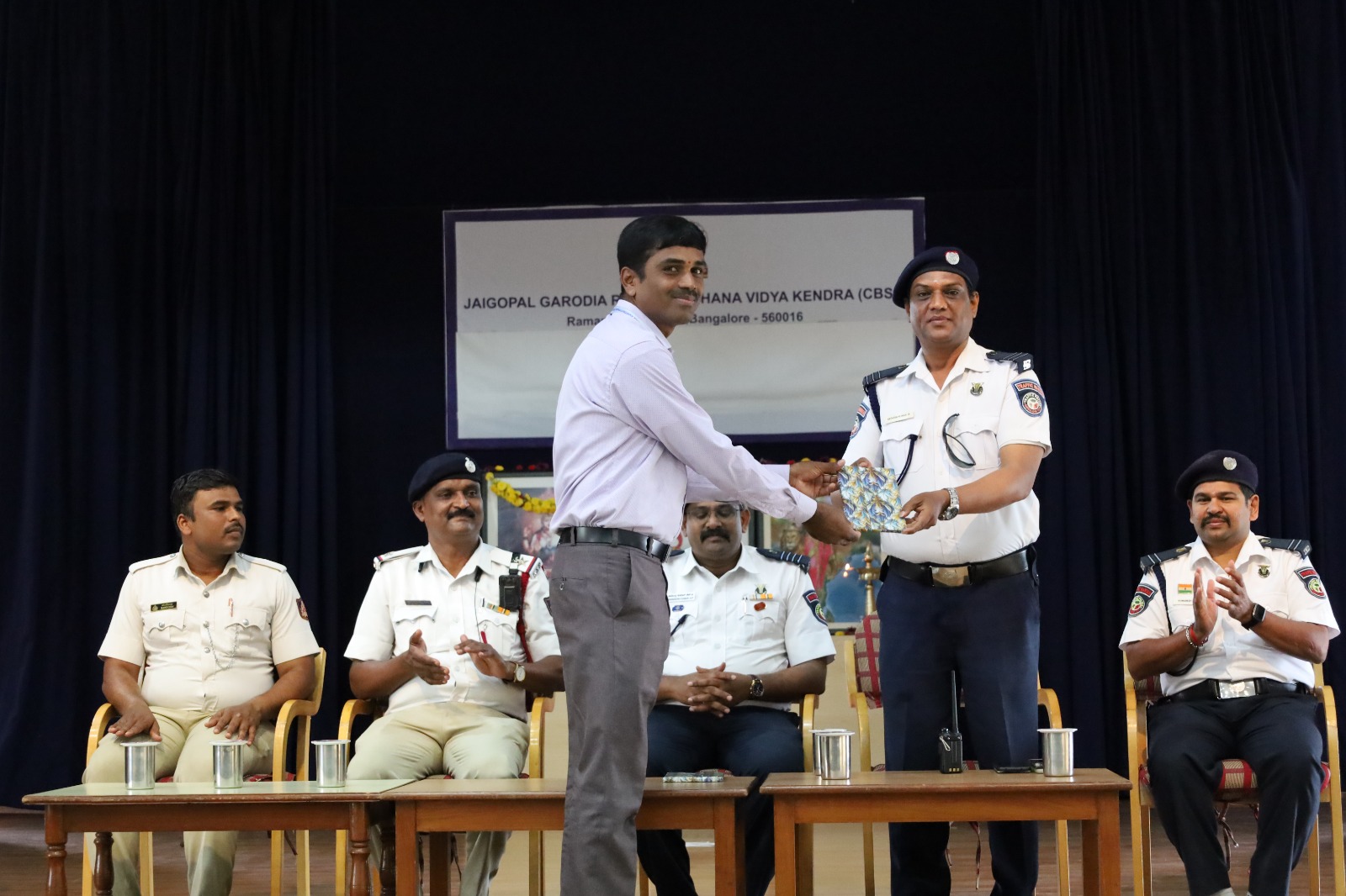 JGRVK - Ramamurthy Nagar Organizes Road Safety Awareness Drive for Class 9 and 10 Students (6)
