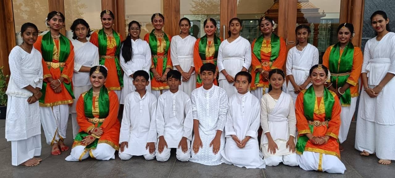 JGRVK – Ramamurthy Nagar Students Perform Vande Mataram at Yoddha Namana (1)
