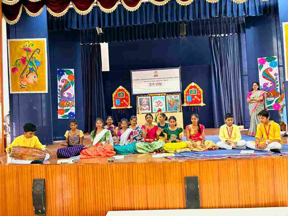 Hindi Saptaha Celebrated at JGRVK Ramamurthy Nagar 3-50kb